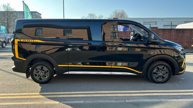 Ford Transit Custom 320 L2 Diesel Fwd 2.0 EcoBlue 150ps H1 Van Trail - Image 9